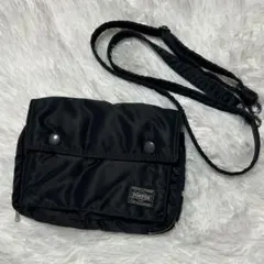 Item thumbnail for item d7c9c4c7-d57b-4059-b3ea-6fc7df7beb75