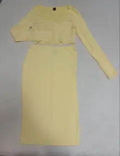SHEIN セットアップ イエロー スリット タイトスカート