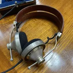 AKG ヘッドホン K501 オーストリア製 - メルカリ
