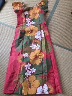 フラダンス用ドレス 赤と緑の花柄