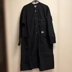 and wander ロングシャツ ブラックのサムネイル