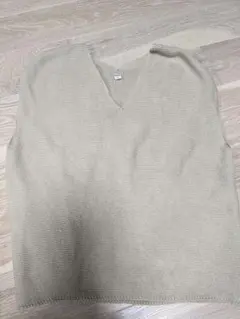 ユニクロ　3Dニットコットン　Vネックサマーニット