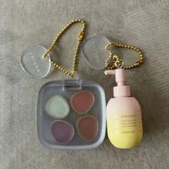to one アイシャドウパレット & ボディミスト セット ガチャガチャ完売