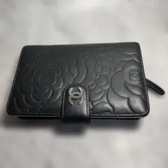 CHANEL シャネルカメリアラムスキンラウンドジップ