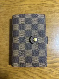 LOUIS VUITTON ダミエ 二つ折り財布　新品未使用　訳ありのサムネイル