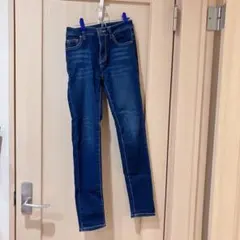 Item thumbnail for item 96a8dc59-cb60-4915-985e-33b38eedaeea