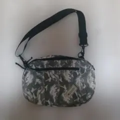 Columbia ショルダーバッグ カモフラ柄