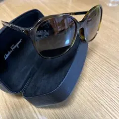 Item thumbnail for item 10208eb8-9221-4e04-b435-5053aaa3ee50