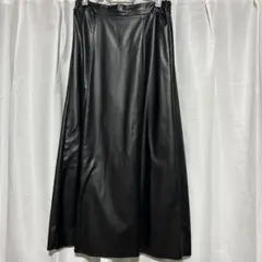 ブラック レザー　フレアスカート