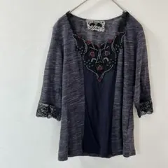 ダークグレー　ビーズ装飾　袖刺繍　五分袖ニット　薄手　ニット　透け感　ミセス