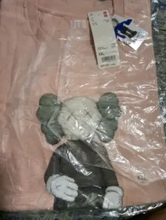 UNIQLO KAWS UT Tシャツ ピンク XXLサイズ