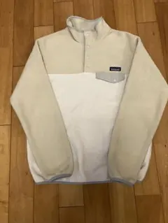 patagonia スナップt 白ベージュシンチラフリース - メルカリ
