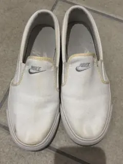 Nike ホワイト スリッポン