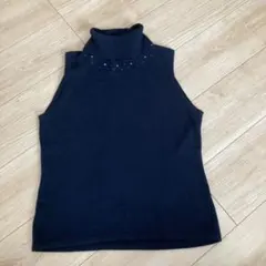 ２００　ノースリーブニット