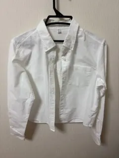 GU ホワイトシャツとベージュスカート セット