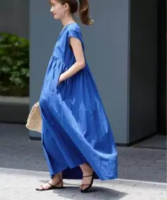 新品 ストロベリーフィールズ パウダーサテンティアードワンピース