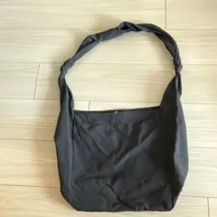 Item thumbnail for item cc20f714-3604-4735-966b-c4d69ec8e3bb