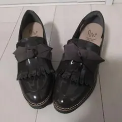 ダークブラウン リボン付きローファー合皮