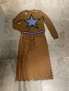 ヌメロ Ｎ°21 トップス,スカートセットアップ【新品未使用】 122 ファッション N°21 ♡ ロゴTシャツ タイトスカート ヌメロ