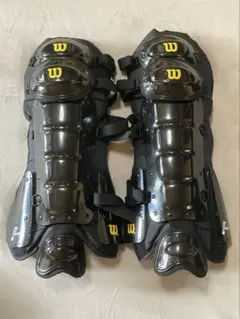 コ*シ様 Wilson 審判用ヘルメット ブラック MLBモデル！ - メルカリ