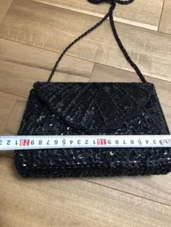 ビーズ装飾 ブラック クラッチバッグ