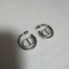 2026年最新】dior montaigne ピアスの人気アイテム - メルカリ