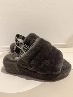 【新品未使用品】UGG グレー ファーサンダル リボン付き UGG（ファー ・ サンダル）のフリマアイテム一覧