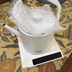 美品　Russell Hobbs 電気ケトル ホワイトのサムネイル