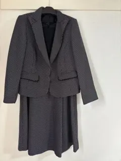 ストライプジャケットとスカートセット