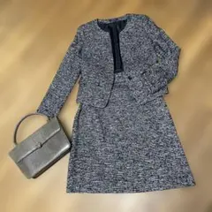 ツイードジャケットとタイトスカートのセット