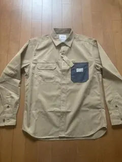 SMITH'S AMERICAN 長袖シャツ ベージュ Mサイズのサムネイル