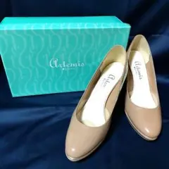 ダイアナ☆アルテミス☆エナメル☆パンプス☆ハイヒール☆ベージュ☆24.5cm