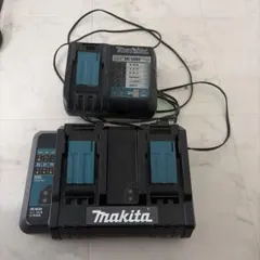 新品・未使用ですが傷やマジック跡あり>マキタ純正品18v充電器+ 