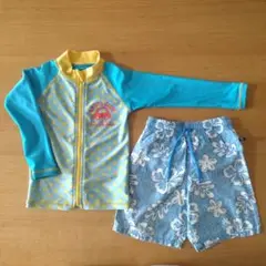 長袖ラッシュガード ＆ ハーフパンツ