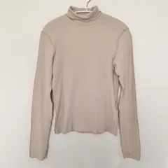 ベージュ タートルネック 長袖　GU Sサイズ