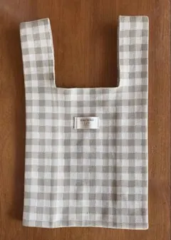 Item thumbnail for item da61dde1-f4e9-43c2-8a88-af13a542578b