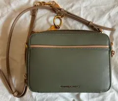 CHARLES & KEITH ショルダーバッグ