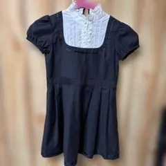 COMME CA ISM 黒の半袖ワンピース フリル襟付き１２０㎝