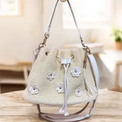 お花模様のショルダーツーウェイバック　ショルダーバック　ハンドバッグ