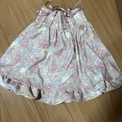 スカートのサムネイル