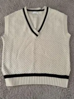 ニットベスト ホワイト