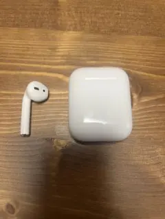 AirPods本体 ホワイト 充電ケース付き　左耳のみ
