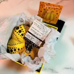 草間彌生　赤い靴　ポストカード　キーチェーン　未開封 草間彌生 赤い靴 ハイヒール ポストカード キーホルダー - メルカリ