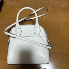 GU ショルダーバッグ　白のサムネイル