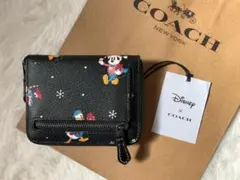 新品 DISNEY X COACHスモール ジップ アラウンド ウォレット