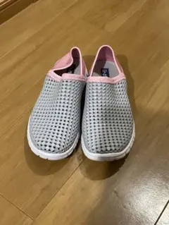 マリンシューズ アクアシューズ 水陸両用 スリッポン メッシュ グレー ピンク