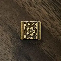 【真鍮製】 ホットシューカバー 桜 一眼レフ ミラーレス 各種対応 【新品】のサムネイル