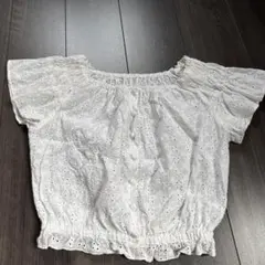 LOWRYS FARM刺繍入りホワイトオフショルダーシャツ M