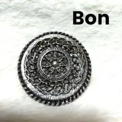 レース模様 メタル製ブローチ