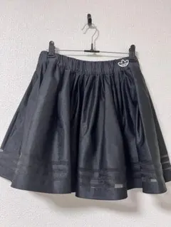 アディダス　スカート　XS
